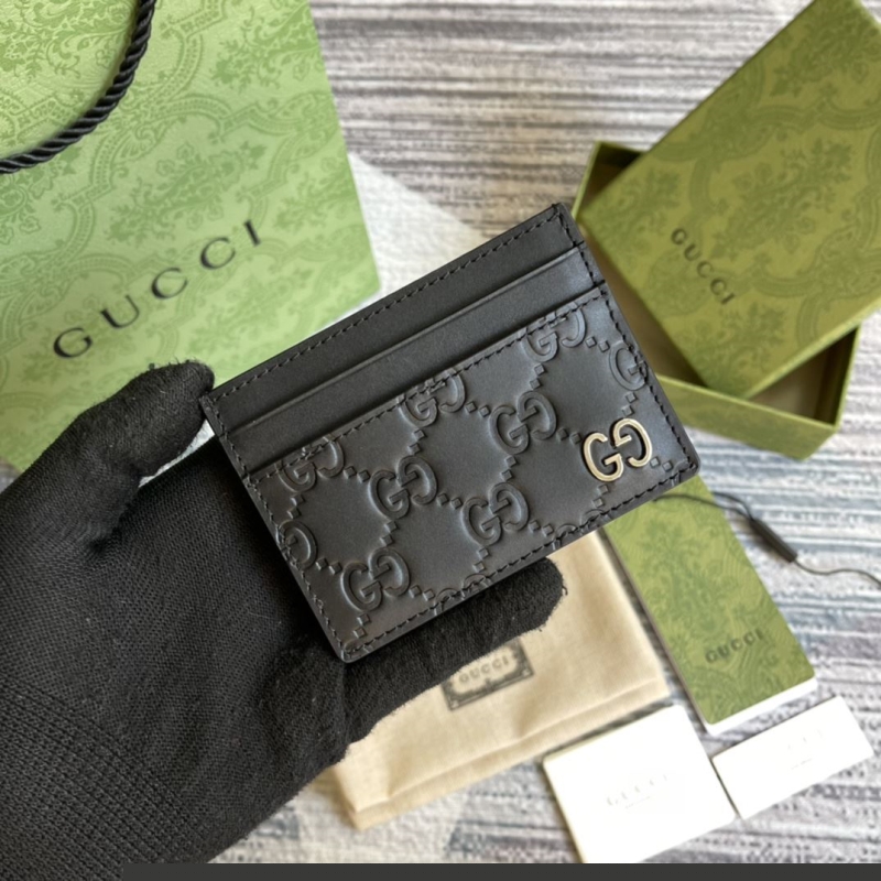 G*u*i wallets & purse